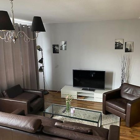 Apartment City Sued- 5 Zimmer_15 Personen _ Komplett_Eingerichtet هامبورغ المظهر الخارجي الصورة