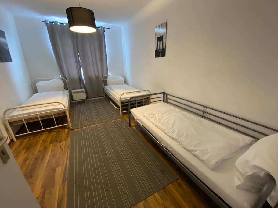 Apartment City Sued- 5 Zimmer_15 Personen _ Komplett_Eingerichtet هامبورغ المظهر الخارجي الصورة